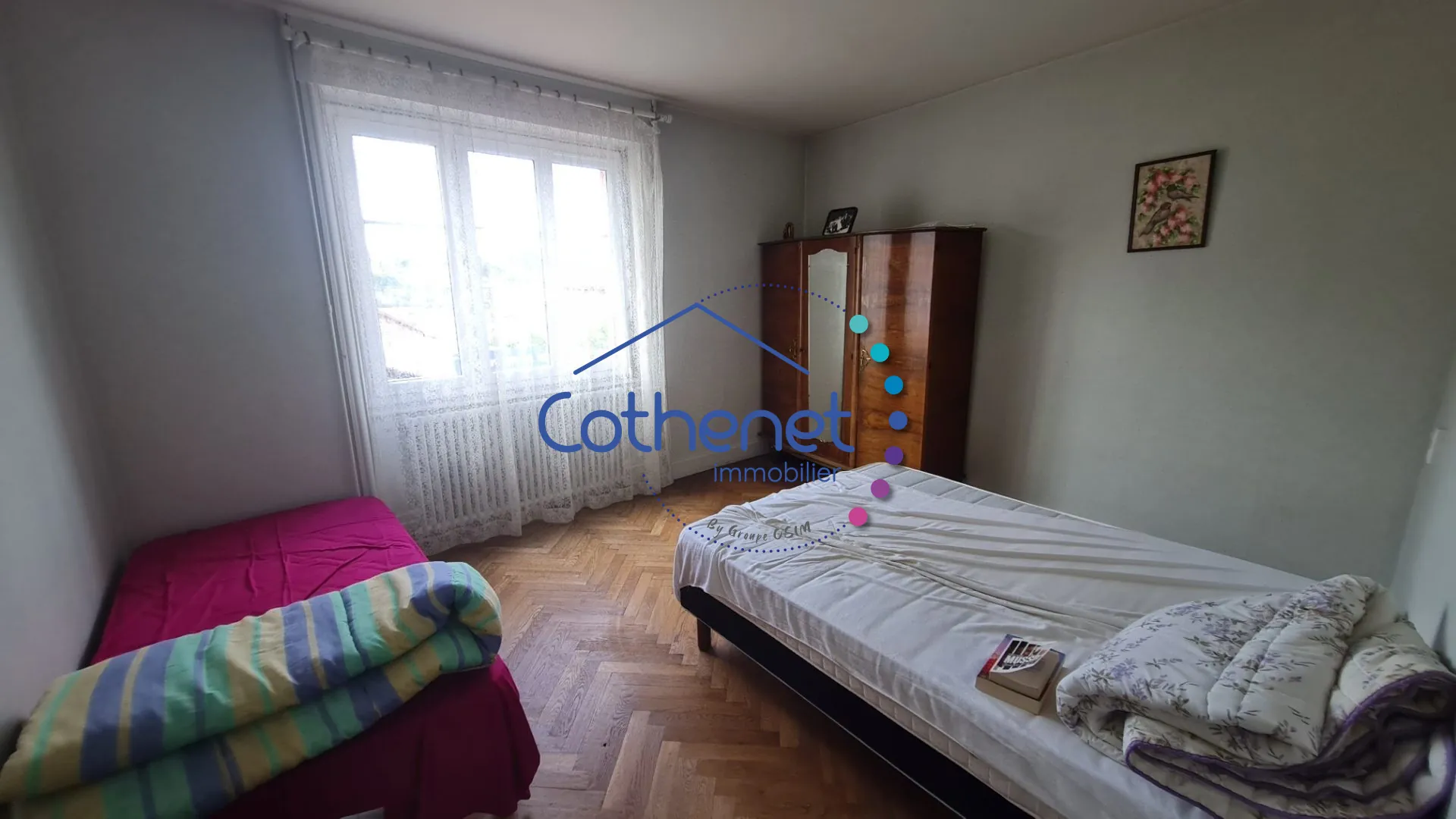 Maison de ville avec jardin et dépendance à Cours, 130 m² 