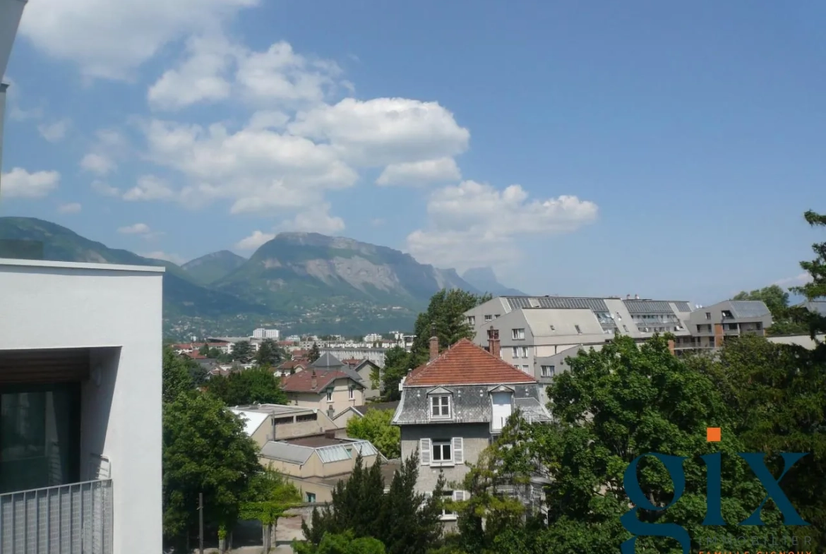 Studio à vendre à Grenoble avec vue sur Belledonne – 19,31 m² 