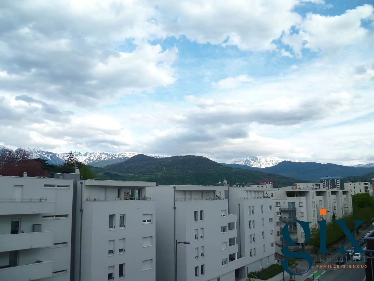 Studio à vendre à Grenoble avec vue sur Belledonne – 19,31 m² 