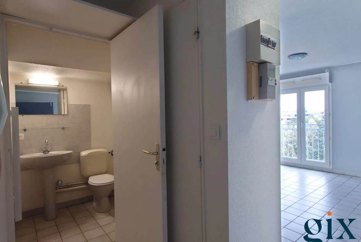 Studio à vendre à Grenoble avec vue sur Belledonne – 19,31 m² 