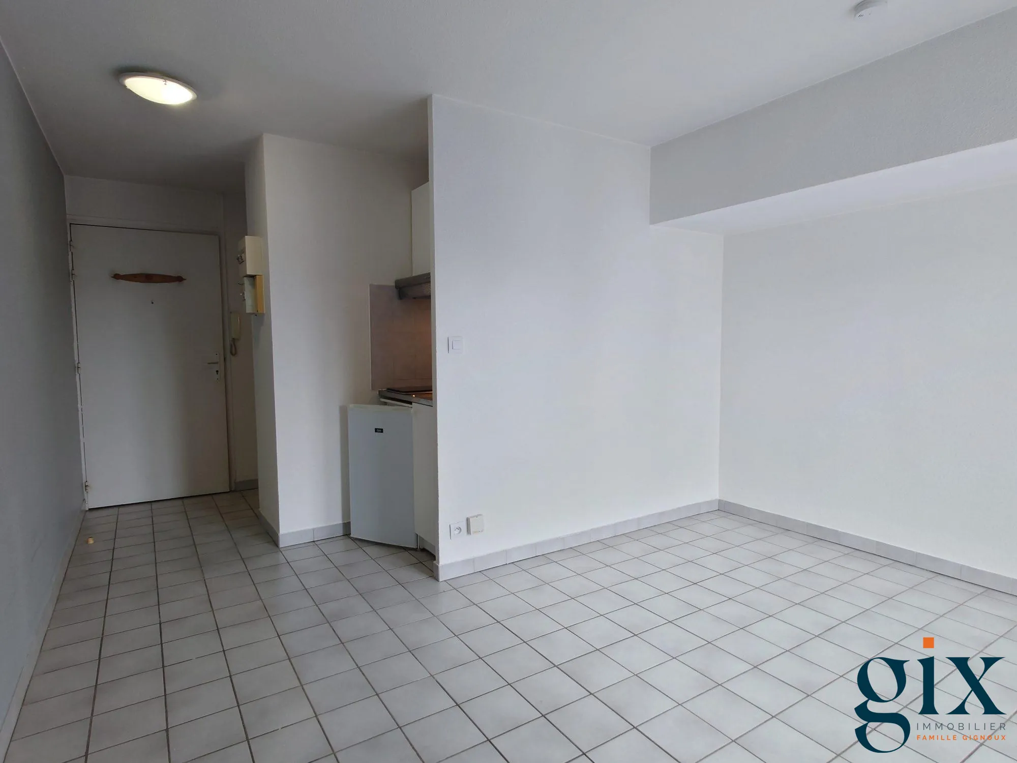 Studio à vendre à Grenoble avec vue sur Belledonne – 19,31 m² 