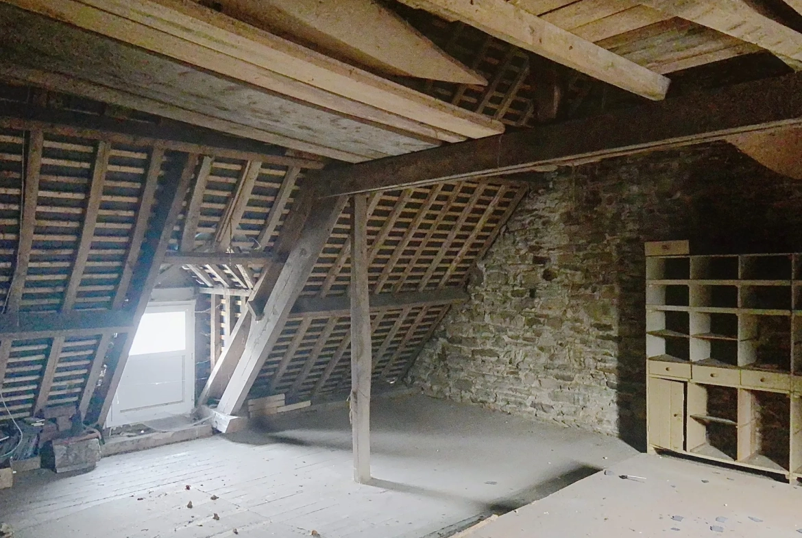 Maison de bourg en pierre à rénover proche Mont Saint-Michel et Saint-Malo 