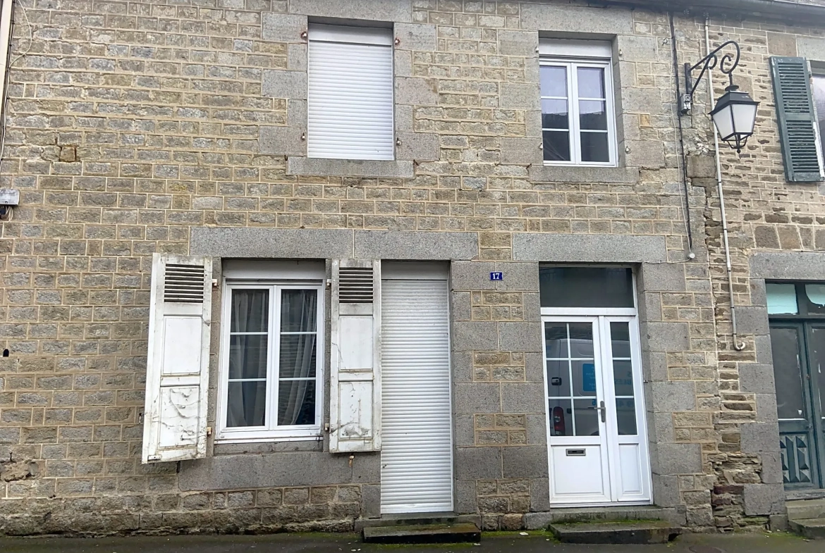 Maison de bourg en pierre à rénover proche Mont Saint-Michel et Saint-Malo 