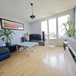 séjour Appartement de 68 m² à Tours Giraudeau avec balcon, parking et cave
