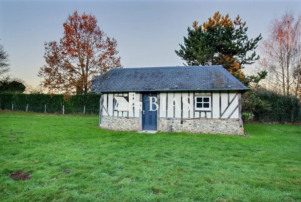 Charmante maison à vendre à Bernay, proche Côtes normandes - 2 chambres, dépendance, jardin 
