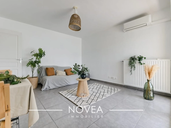 Appartement T2 avec balcon au cœur de Fontaines-sur-Saône, proche Saône, idéal investisseur ou résident principal