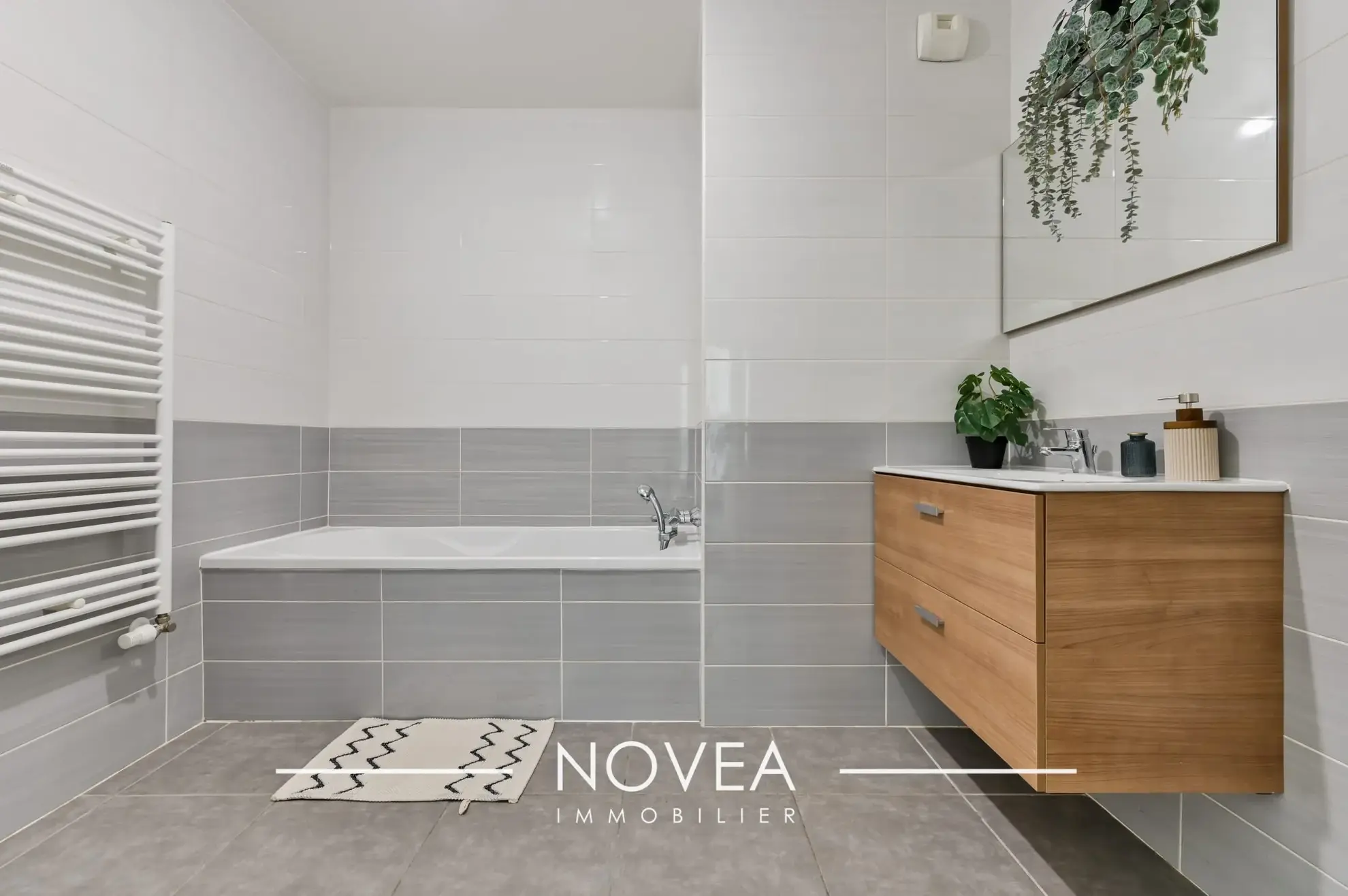 Appartement T2 avec balcon au cœur de Fontaines-sur-Saône, proche Saône, idéal investisseur ou résident principal 