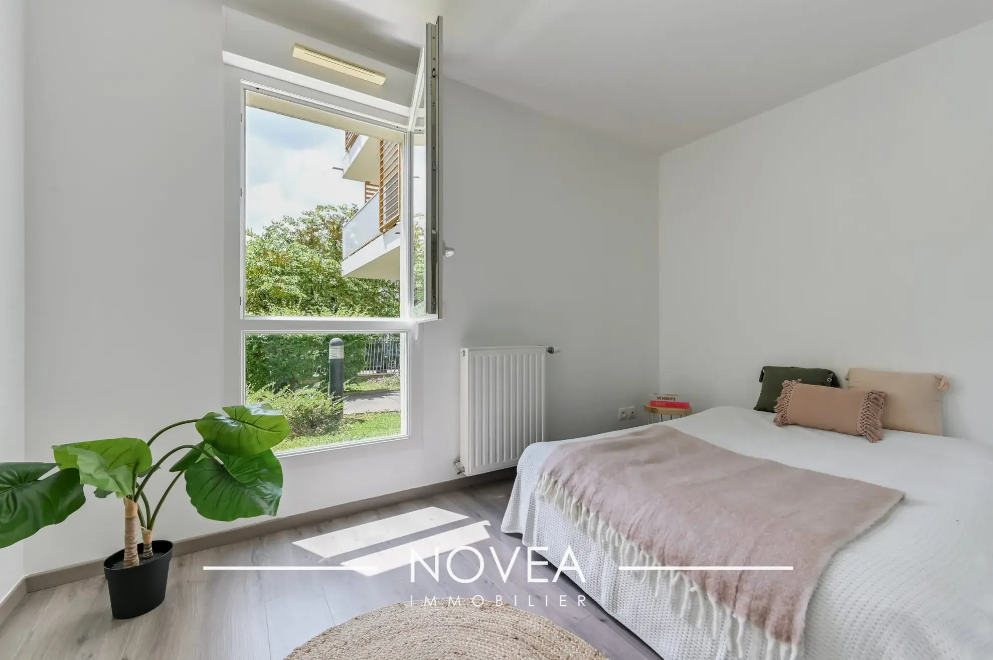 Appartement T2 avec balcon au cœur de Fontaines-sur-Saône, proche Saône, idéal investisseur ou résident principal 