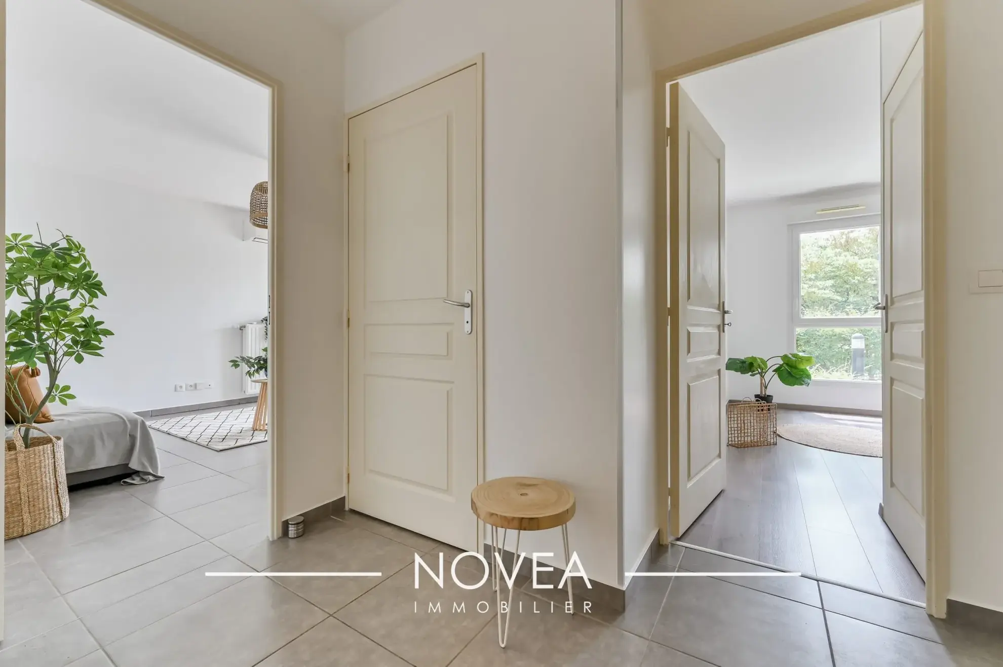 Appartement T2 avec balcon au cœur de Fontaines-sur-Saône, proche Saône, idéal investisseur ou résident principal 