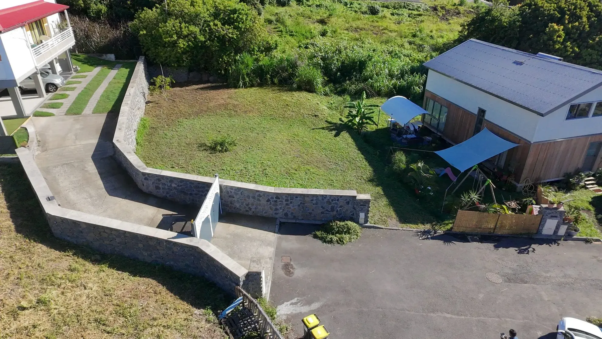 Terrain constructible de 403 m² à l'Entre-Deux avec vue montagnes 