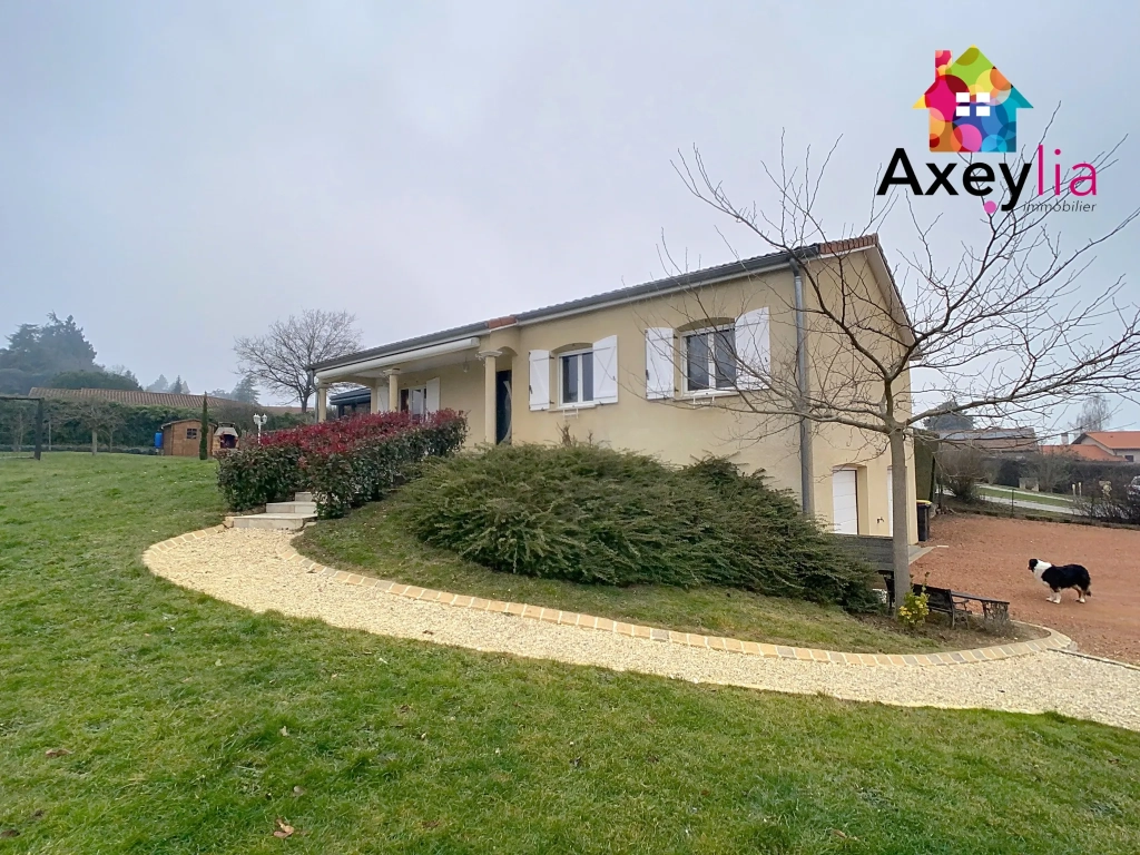 Maison à vendre à Villereest avec terrain de 1500 m² et piscine hors sol