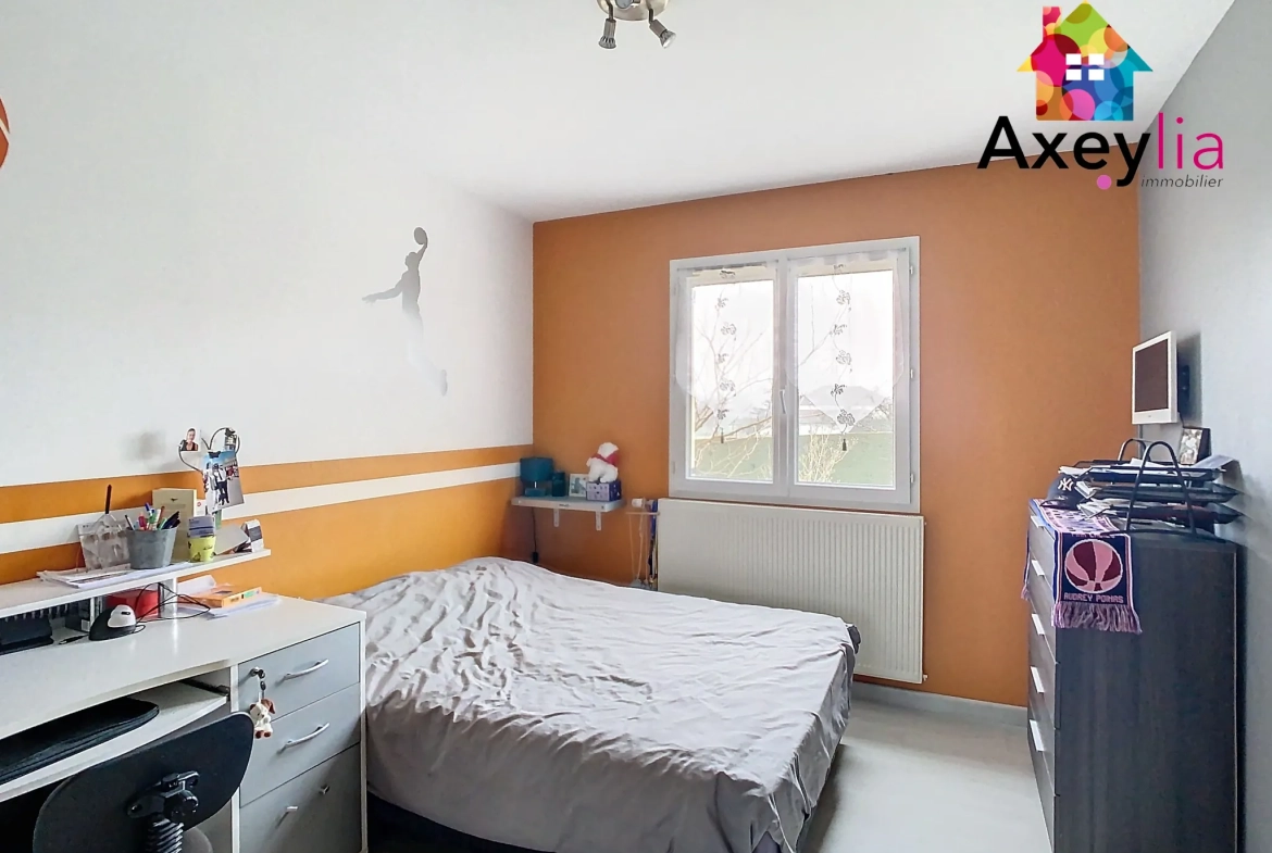 Maison à vendre à Villereest avec terrain de 1500 m² et piscine hors sol 