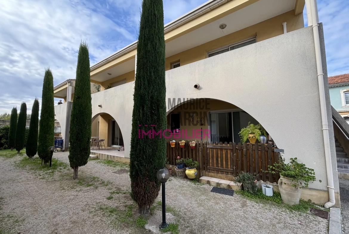 Terrain constructible non viabilisé à Saint-Brandan de 1050 m² 