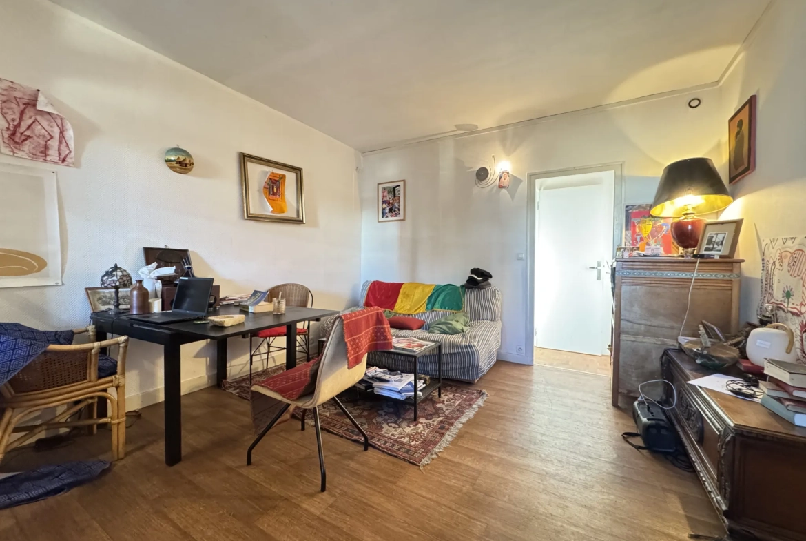 Appartement T3 à Corbeil-Essonnes avec revenu locatif immédiat - Investissement sûr 