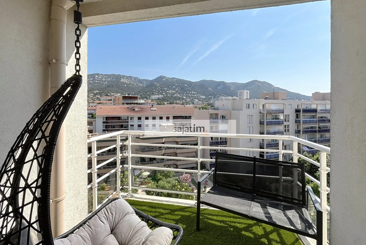 Appartement T2/T3 avec Vue sur le Faron à Toulon - Dernier Étages et Garage 