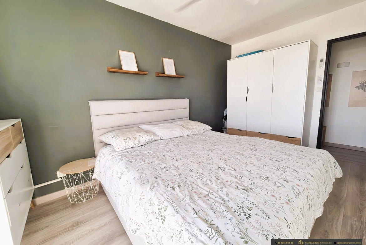 Appartement à vendre à Port-de-Bouc - 82,95 m² avec balcon et parking 