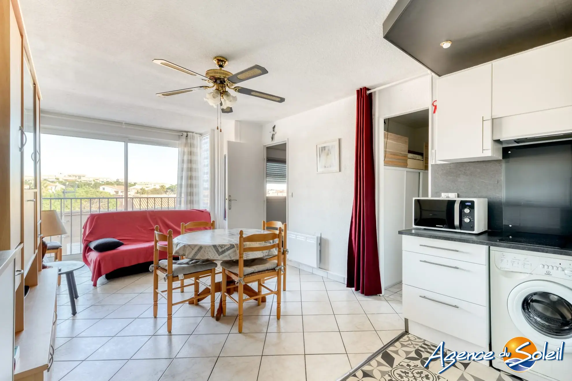 Bel appartement T2 avec cabine à Saint Pierre la Mer – Vue mer, proximité commerces 