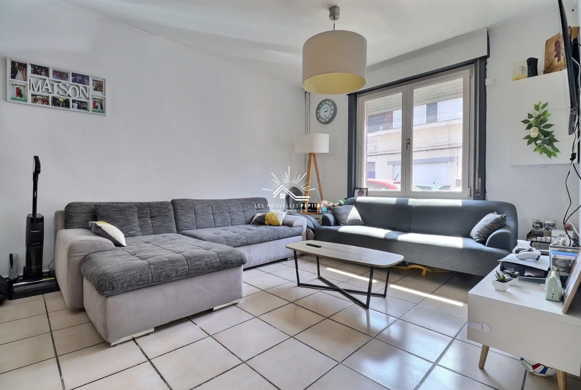 Maison à Wattrelos avec 2 chambres, bureau et jardin – Opportunité idéale 