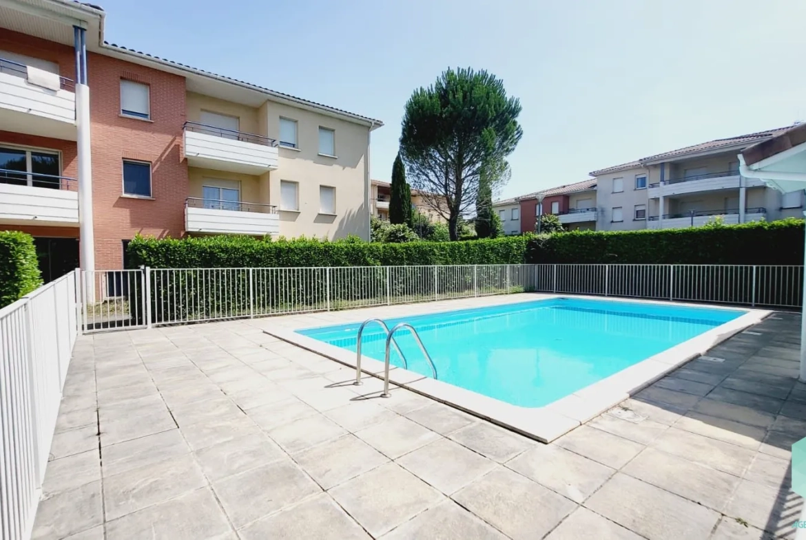 Appartement T2 avec terrasse et piscine à Castres - Résidence sécurisée 