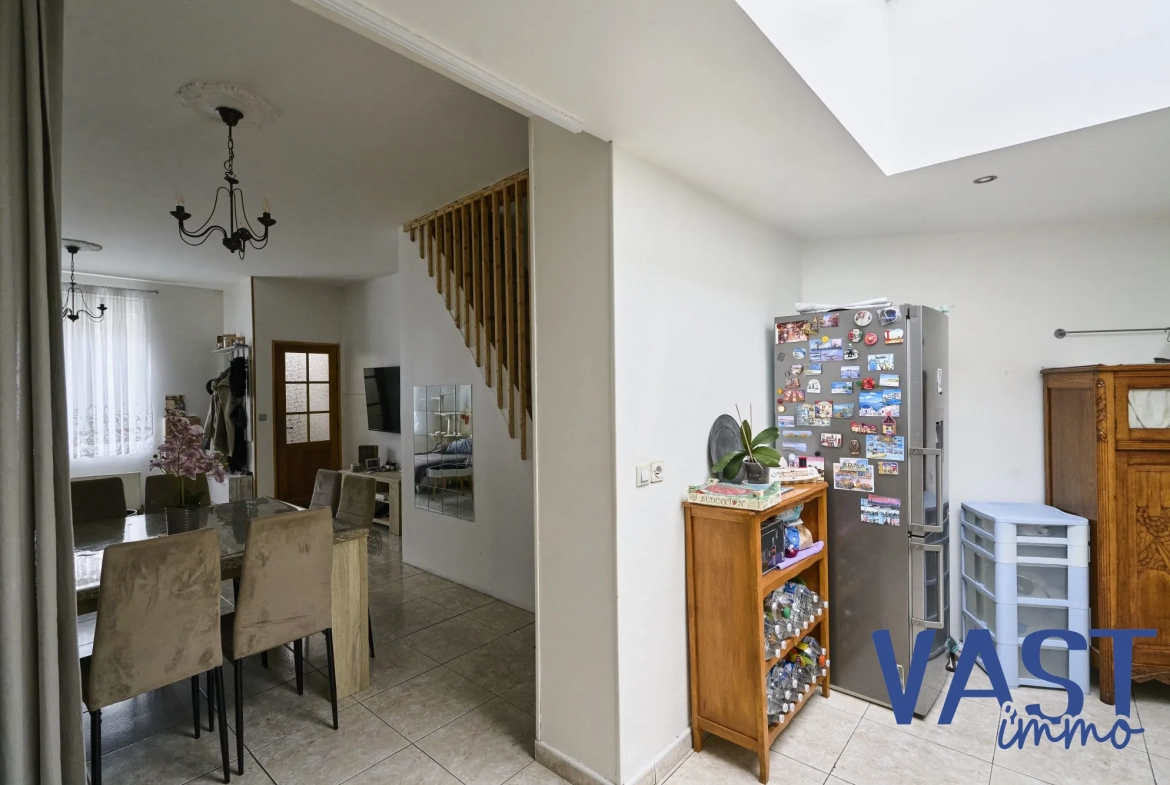 Maison ancienne lumineuse à Tourcoing avec grand potentiel - 96 m² 