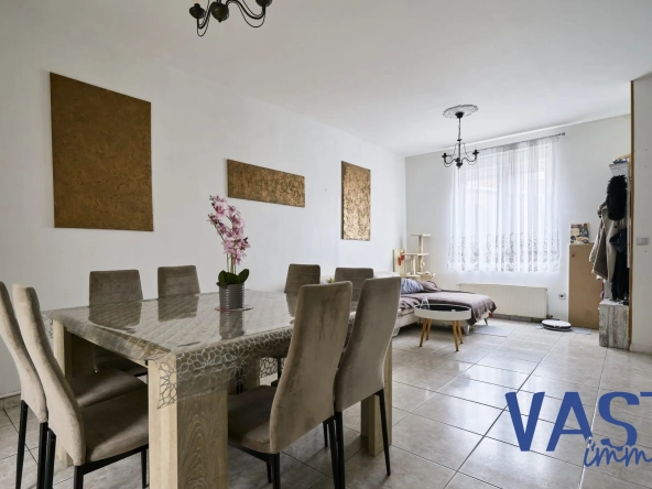 Maison ancienne lumineuse à Tourcoing avec grand potentiel - 96 m²