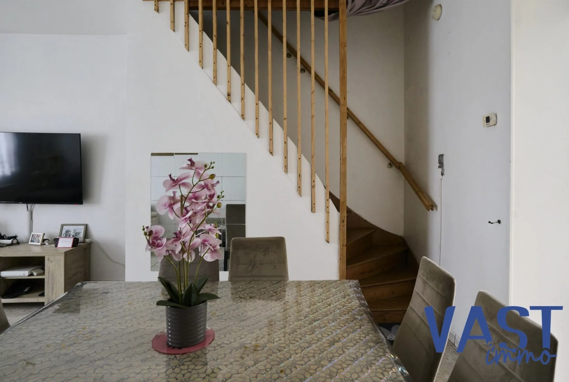 Maison ancienne lumineuse à Tourcoing avec grand potentiel - 96 m² 
