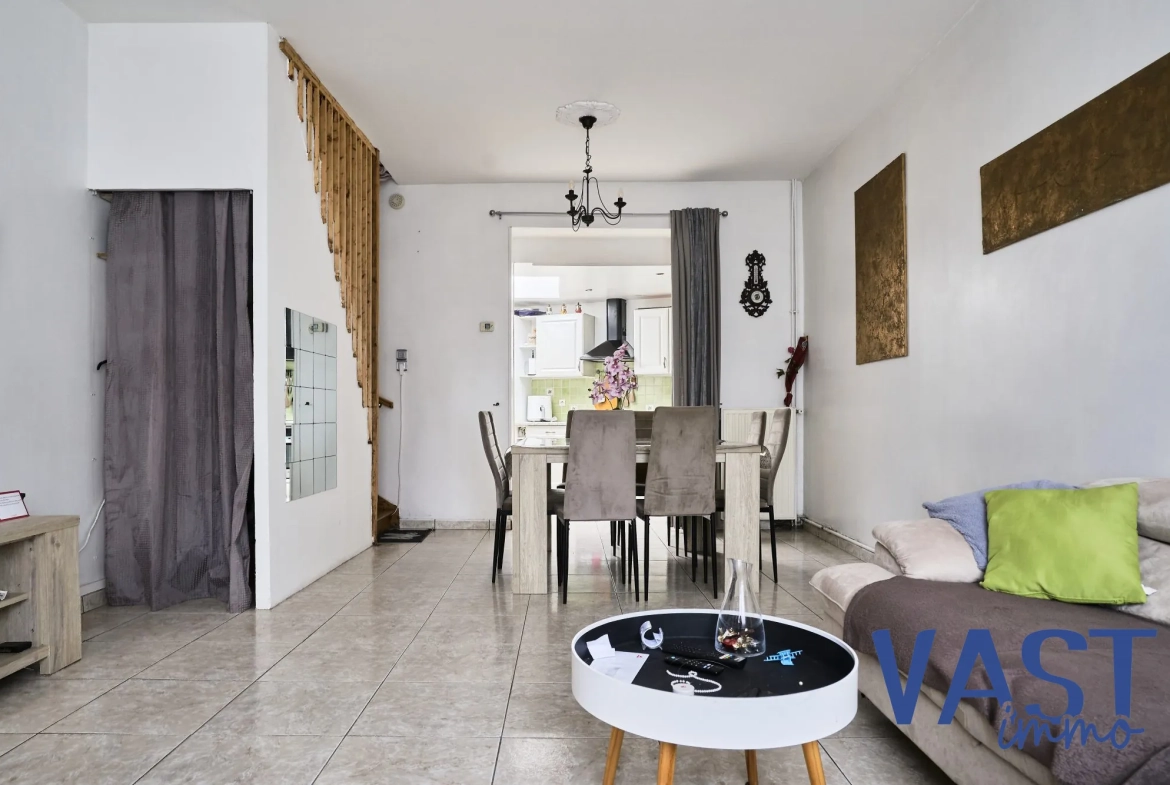 Maison ancienne lumineuse à Tourcoing avec grand potentiel - 96 m² 