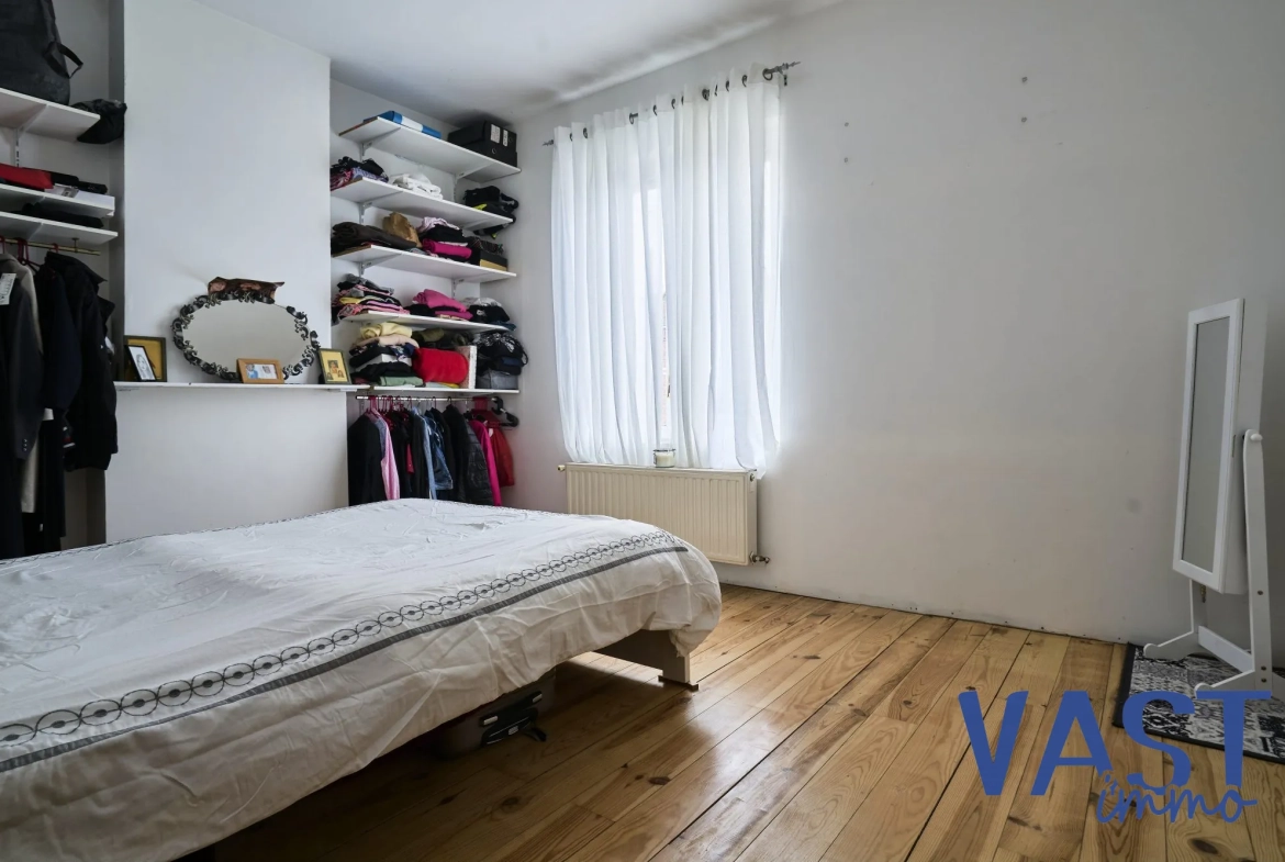 Maison ancienne lumineuse à Tourcoing avec grand potentiel - 96 m² 
