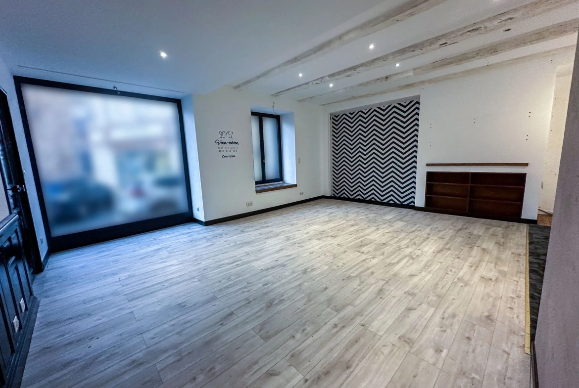 Maison de caractère avec terrasse au centre de Naucelle - 3 chambres, rénovée 