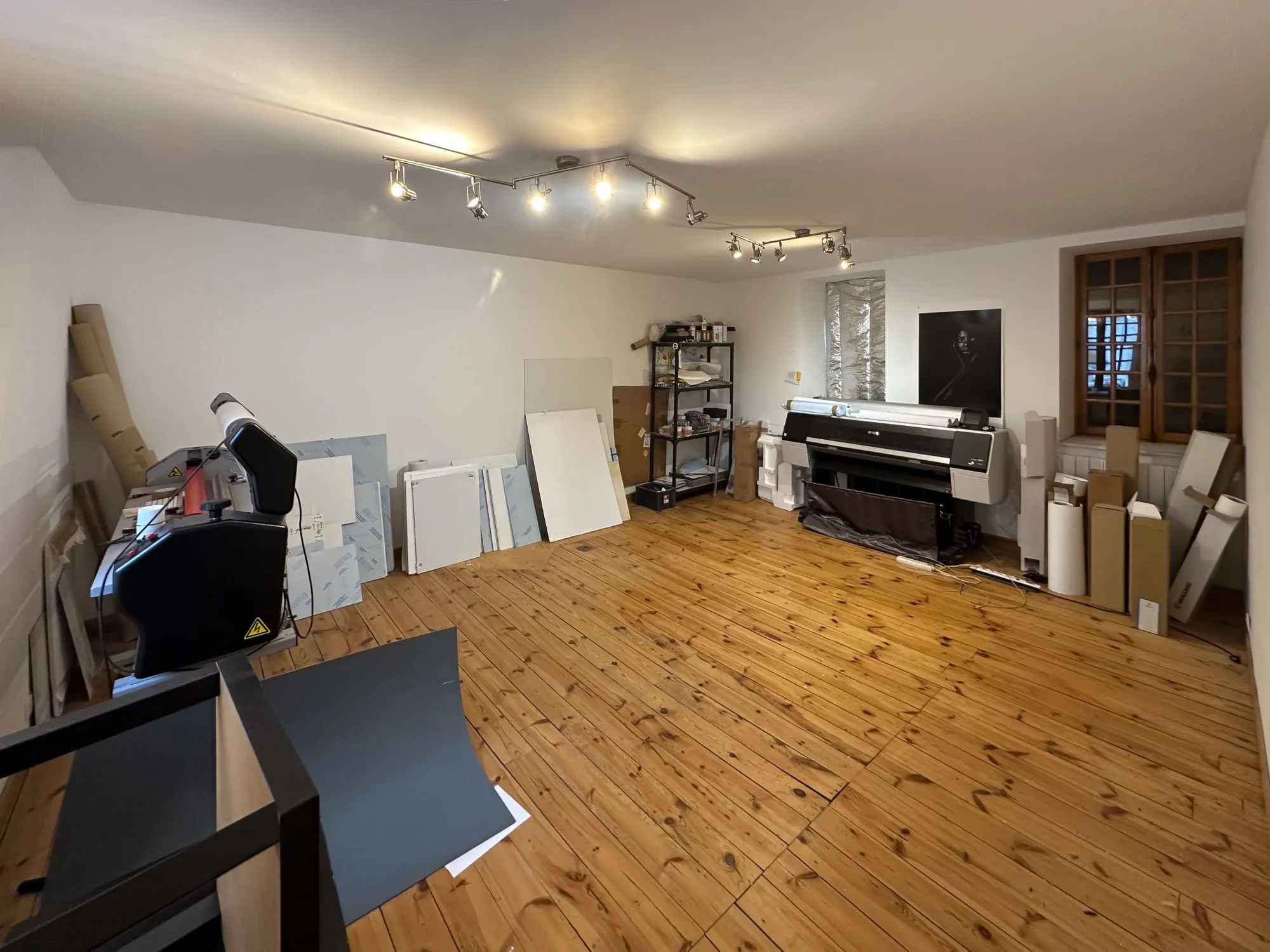 Maison de caractère avec terrasse au centre de Naucelle - 3 chambres, rénovée 