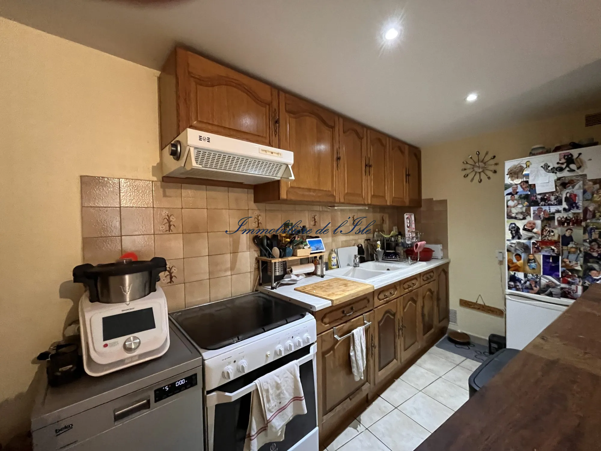 Maison de village à vendre dans le Périgord vert avec cour et potentiel de rénovation 