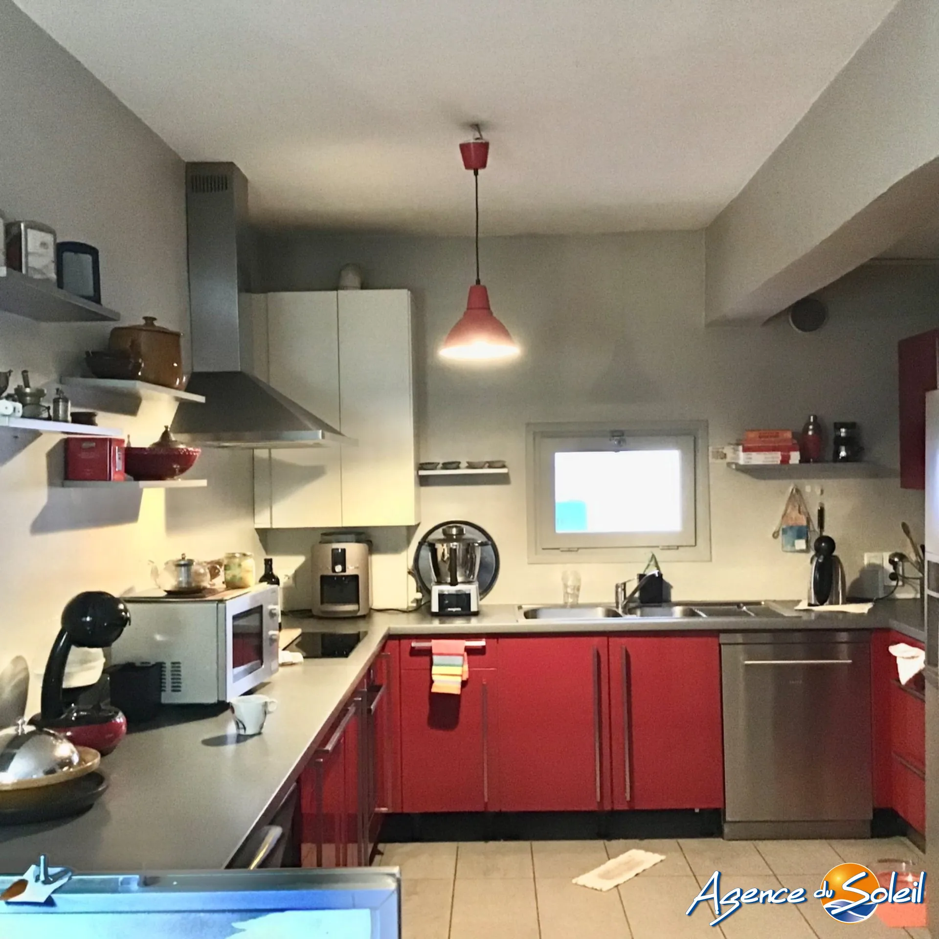 Charmante maison de ville de 145 m² avec cour à Perpignan, ancien couvent rénové 