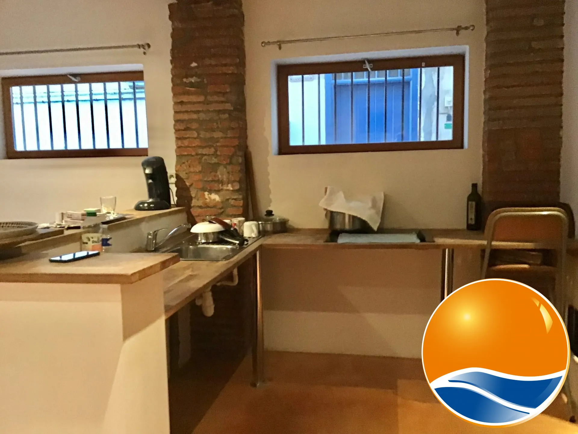 Charmante maison de ville de 145 m² avec cour à Perpignan, ancien couvent rénové 