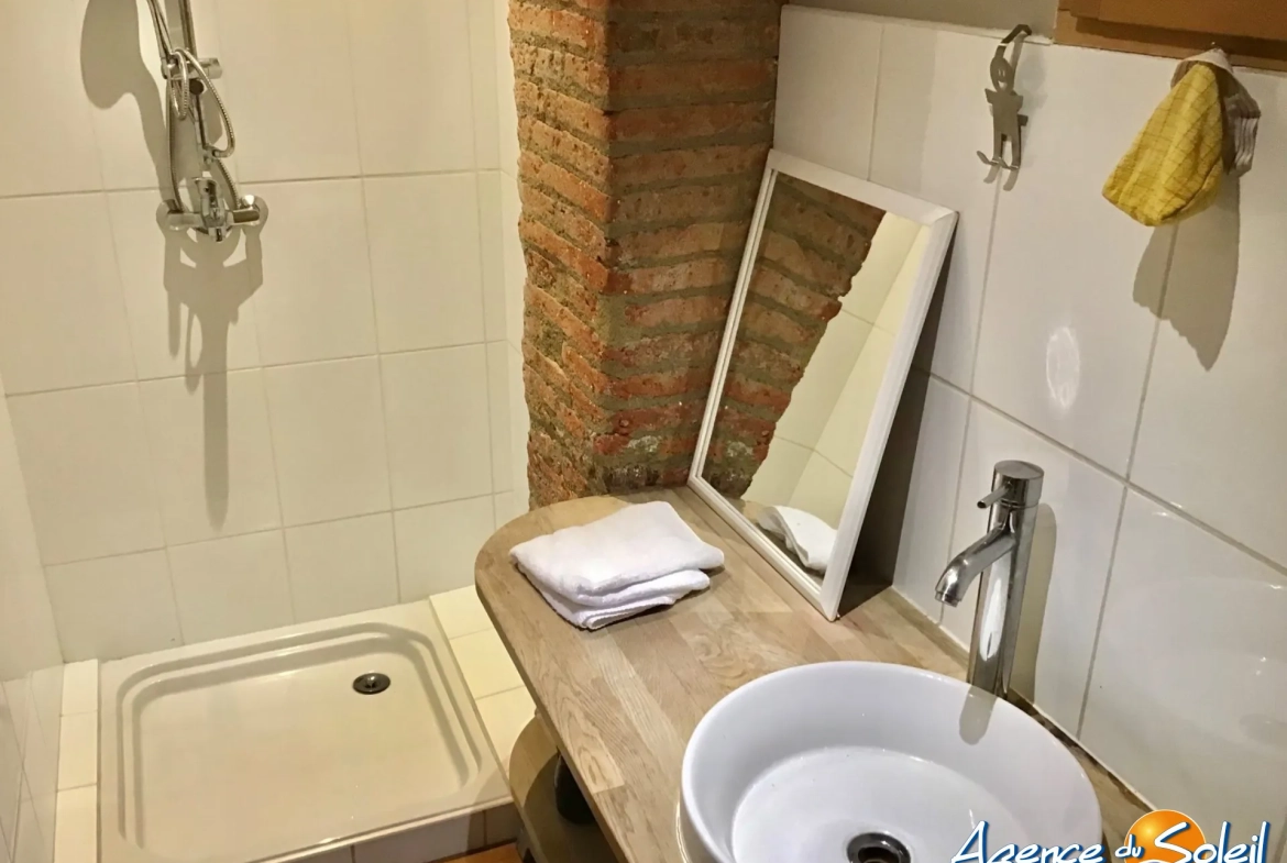 Charmante maison de ville de 145 m² avec cour à Perpignan, ancien couvent rénové 