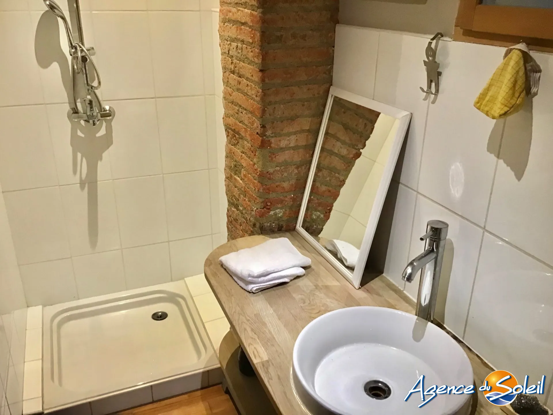 Charmante maison de ville de 145 m² avec cour à Perpignan, ancien couvent rénové 