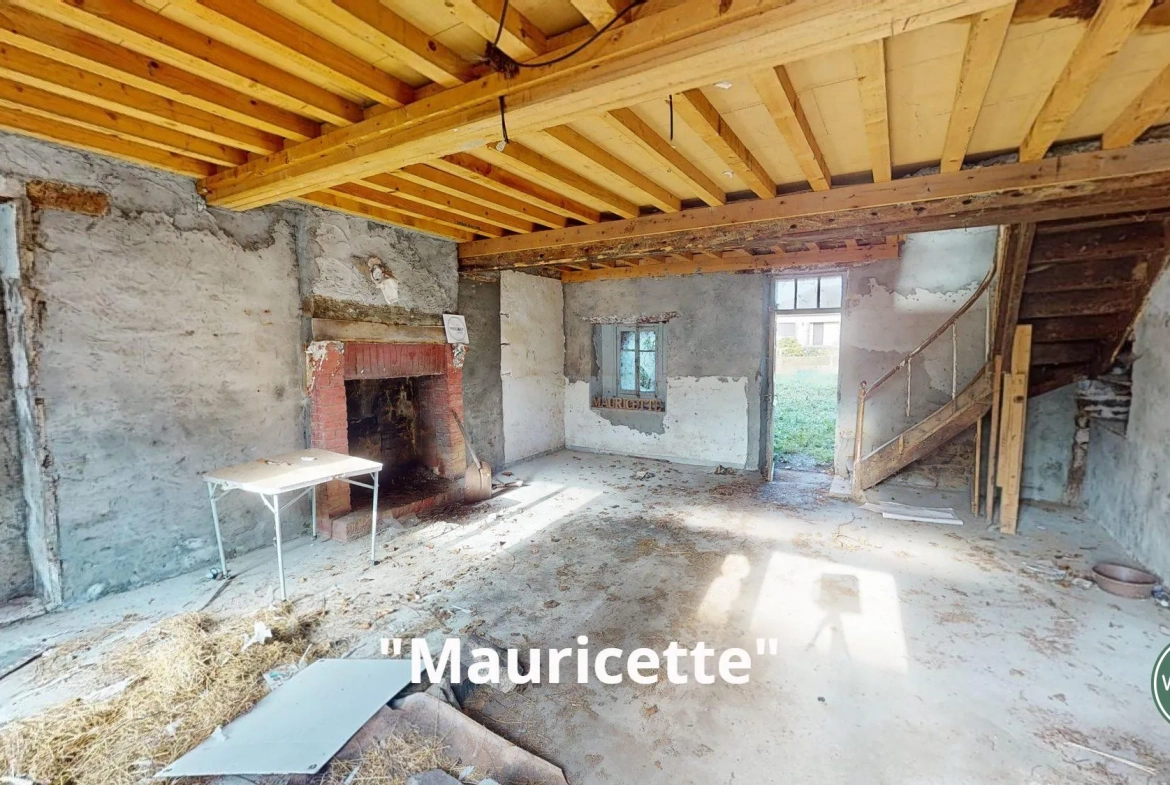 Maison en pierres à rénover à Saint Denis de Méré - 70 m² avec jardin 