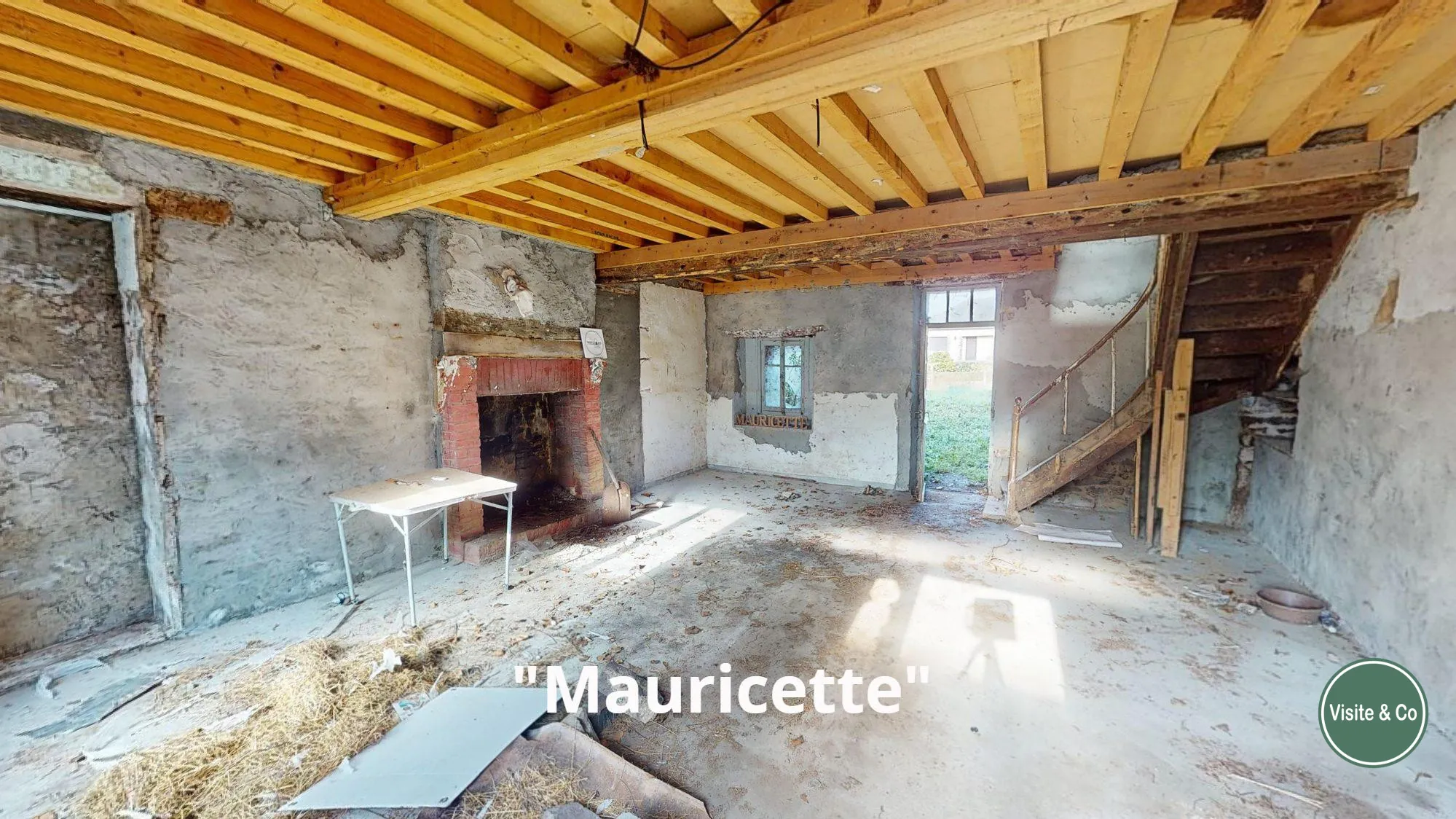 Maison en pierres à rénover à Saint Denis de Méré - 70 m² avec jardin 