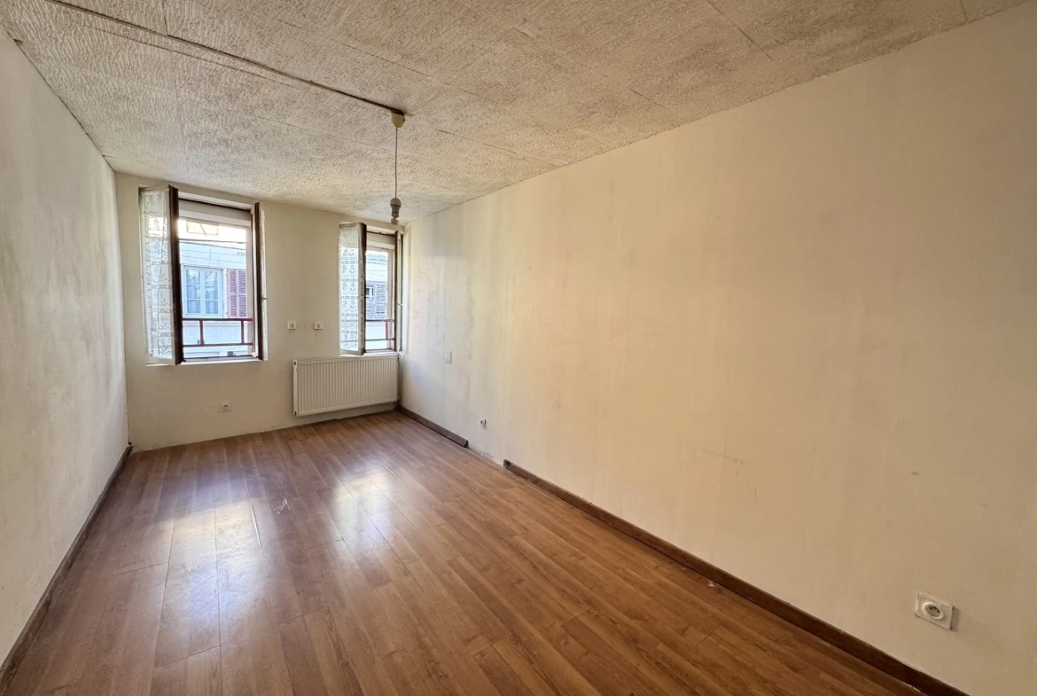 Charmante maison mitoyenne à vendre à Soissons - 90 m² avec jardin 