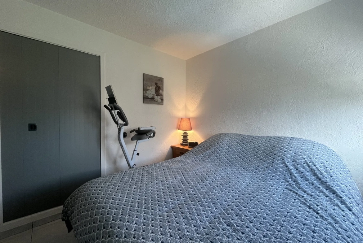 Appartement T3 lumineux de 60 m² avec terrasse, parking et cave à Fréjus 