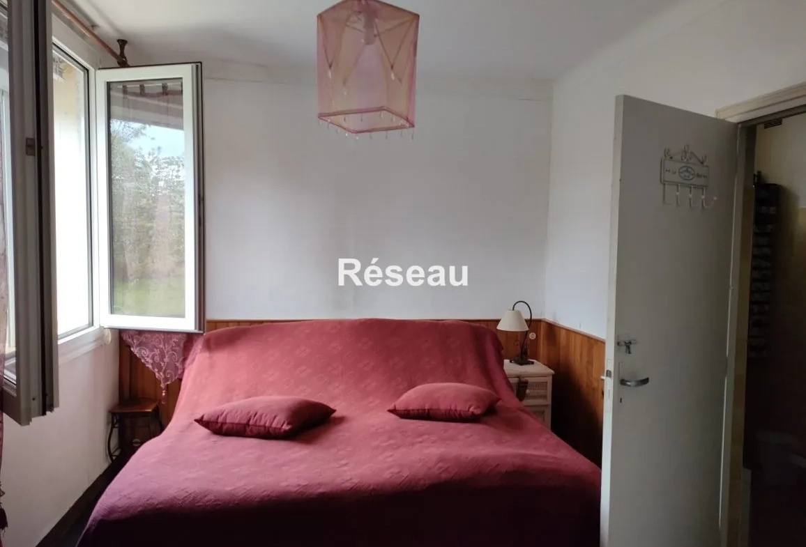 Maison individuelle avec grand terrain, dépendances et studio à Cloyes-les-Trois-Rivières 