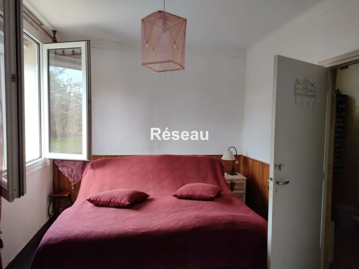 Maison individuelle avec grand terrain, dépendances et studio à Cloyes-les-Trois-Rivières 