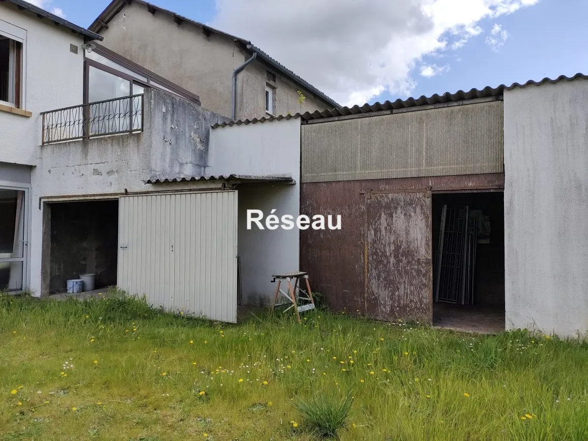 Maison individuelle avec grand terrain, dépendances et studio à Cloyes-les-Trois-Rivières 