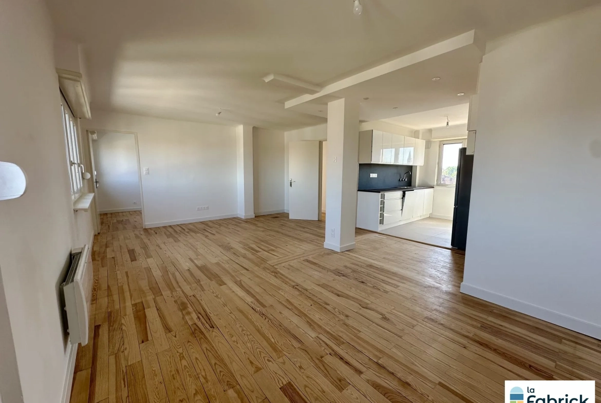 Appartement 3 pièces rénové à Lingolsheim, 68 m² avec balcon et cave 