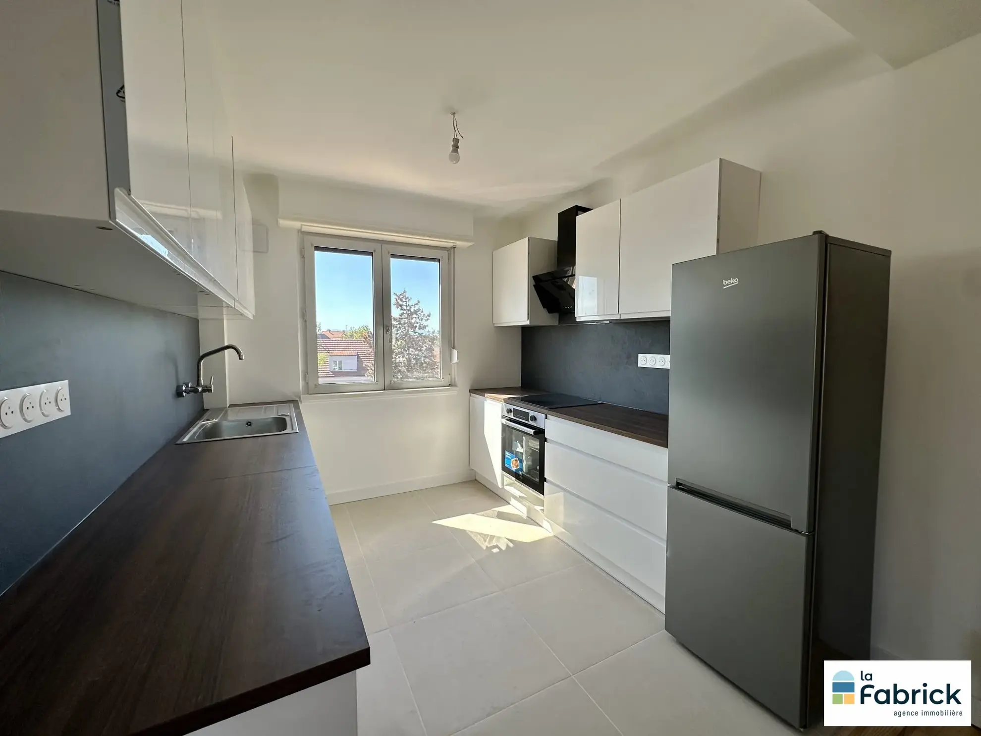 Appartement 3 pièces rénové à Lingolsheim, 68 m² avec balcon et cave 
