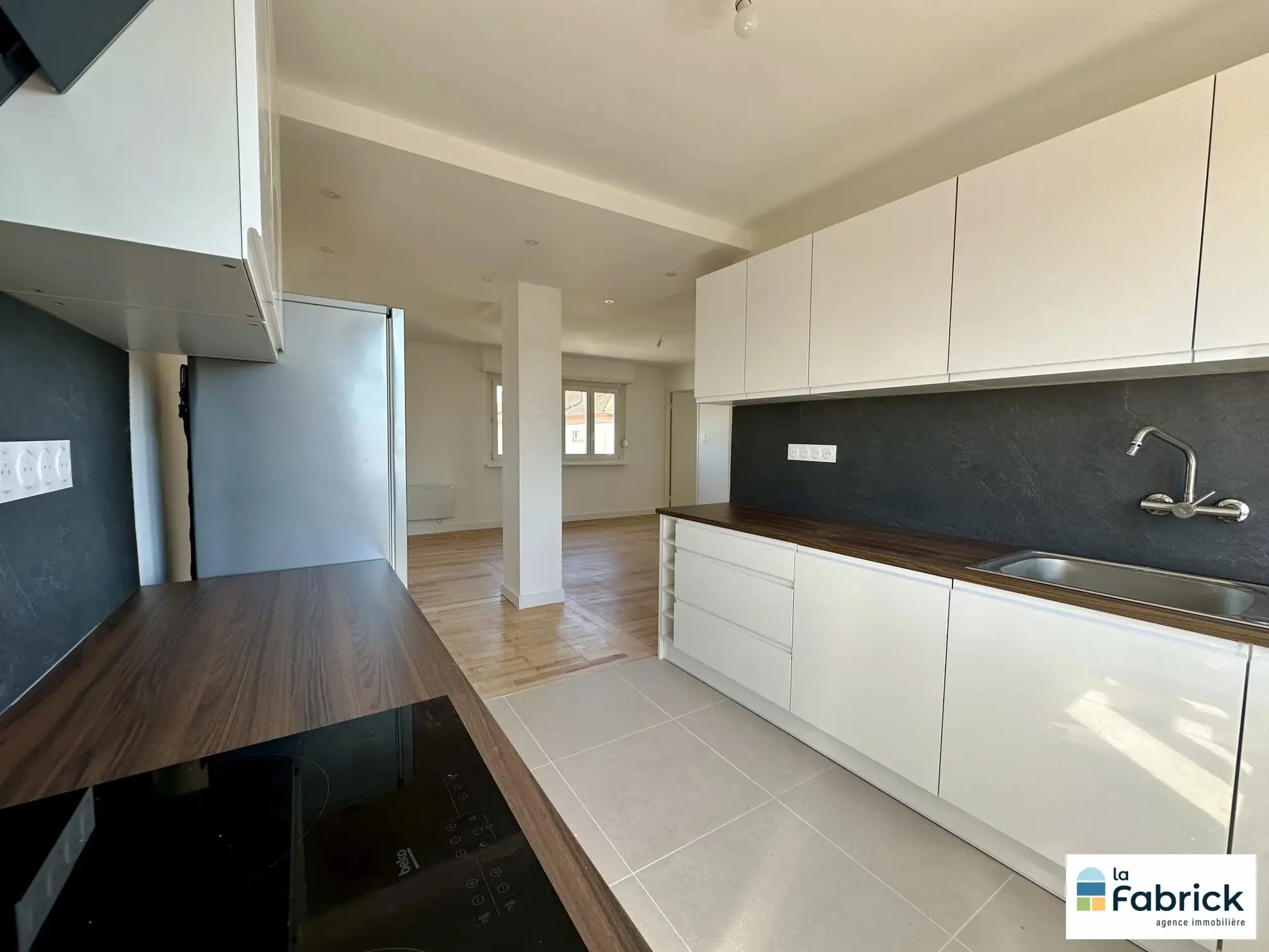 Appartement 3 pièces rénové à Lingolsheim, 68 m² avec balcon et cave 