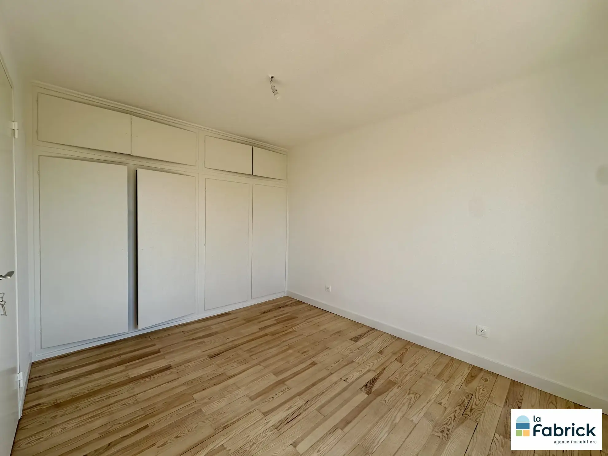 Appartement 3 pièces rénové à Lingolsheim, 68 m² avec balcon et cave 