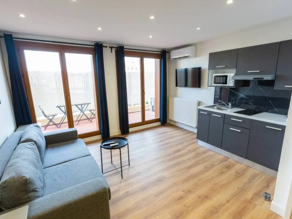 Studio à vendre dans le 2ème arrondissement de Marseille avec terrasse sans vis-à-vis