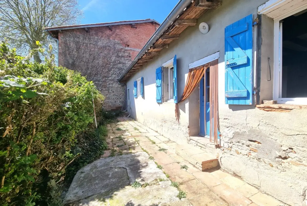Maison à vendre au Le Burgaud – Potentiel à rénover, 53 m², garage et jardin 