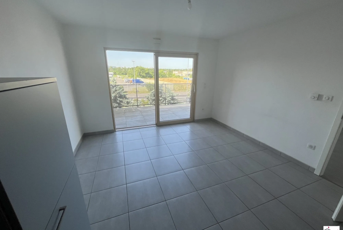 Bel appartement 2 pièces avec terrasse et garage à Saint-Louis 