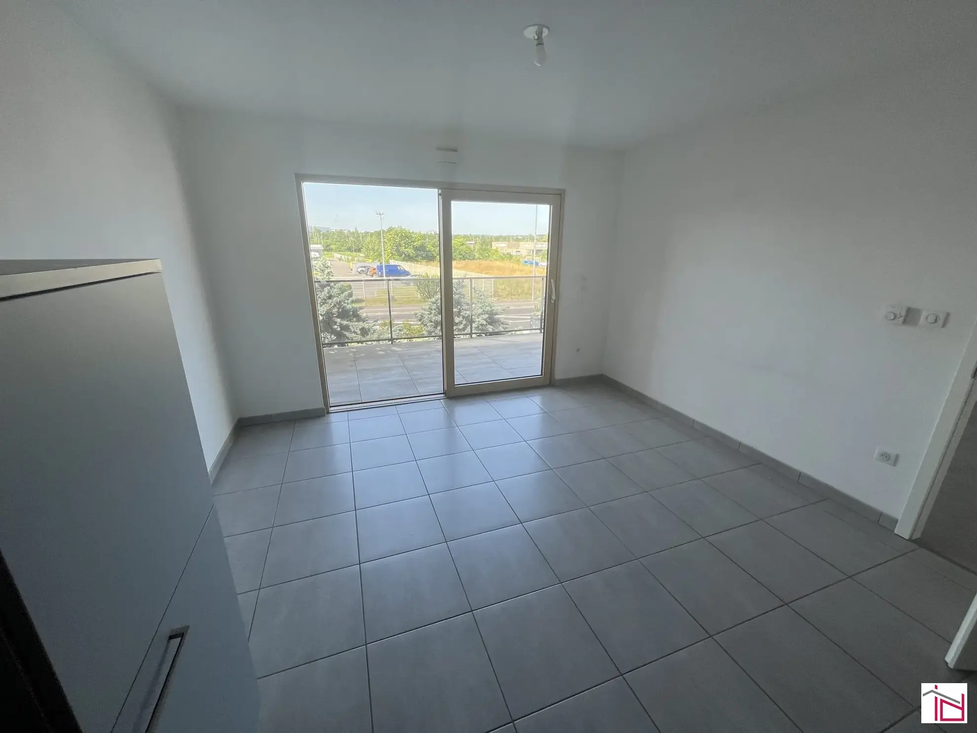 Bel appartement 2 pièces avec terrasse et garage à Saint-Louis 